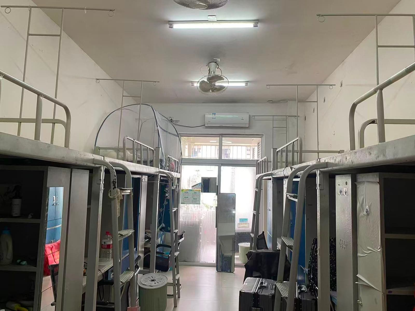 Kondisi nyata kamar asrama mahasiswa